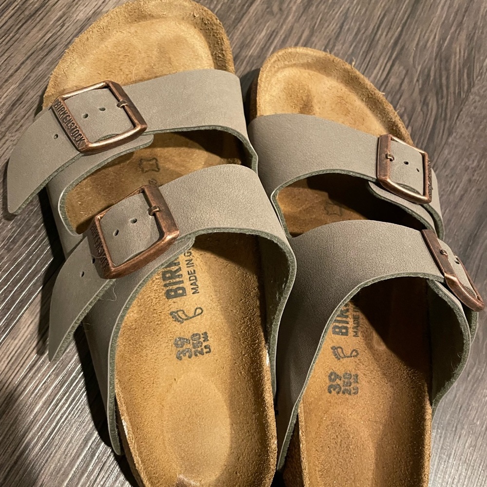 Arizona Birkenstock - bought the wrong size they’re brand new